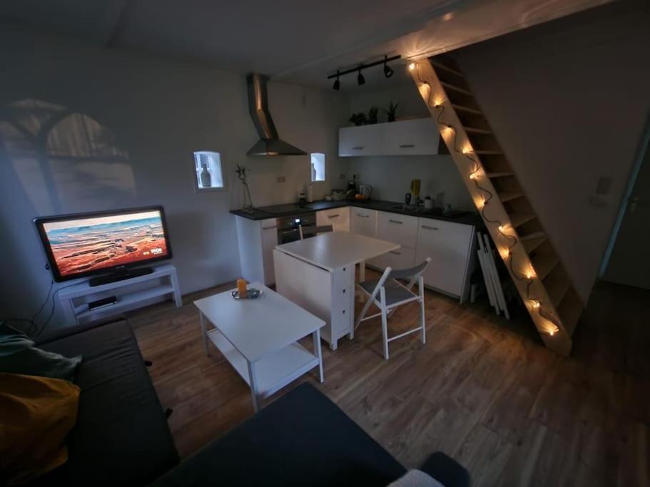 Huisje In Pieterburen Exteriér fotografie